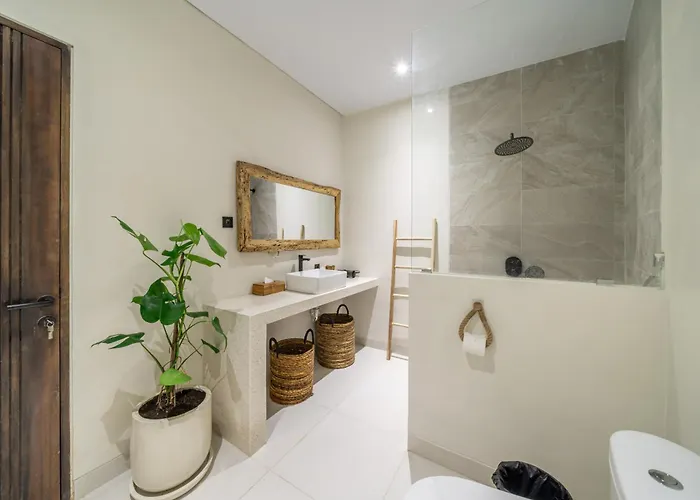 Brand New 4bdr - Cozy And Stylish - Canggu With Breathtaking Stunning View Villa *