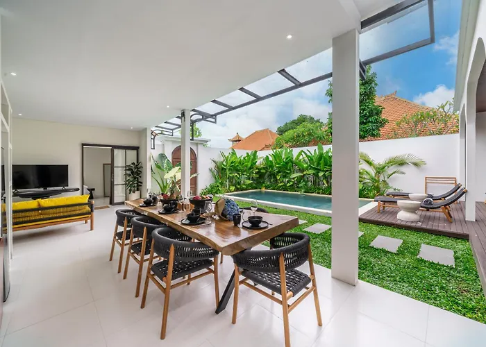Villa Brand New 4bdr - Cozy And Stylish - Canggu With Breathtaking Stunning View *
